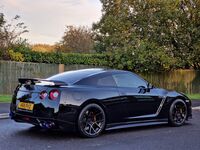 NISSAN GT-R