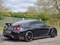 NISSAN GT-R