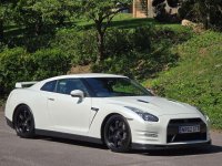 NISSAN GT-R