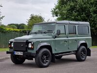 LAND ROVER DEFENDER 110