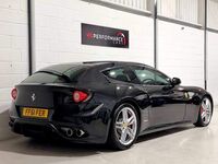 FERRARI FF