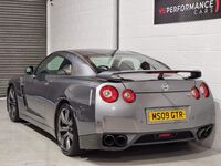 NISSAN GT-R