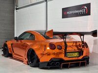 NISSAN GT-R
