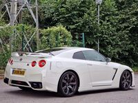 NISSAN GT-R
