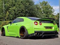 NISSAN GT-R