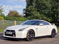 NISSAN GT-R
